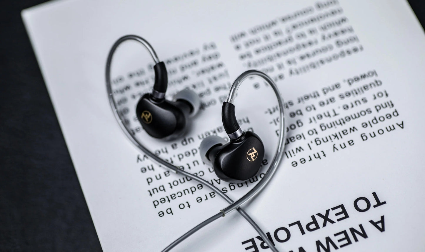 7Hz G1 Professional Gaming IEM Flagship Dynamic Driver Detachable Cable In-Ear Monitor Earphones