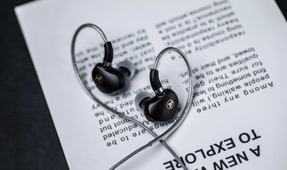 7Hz G1 Professional Gaming IEM Flagship Dynamic Driver Detachable Cable In-Ear Monitor Earphones
